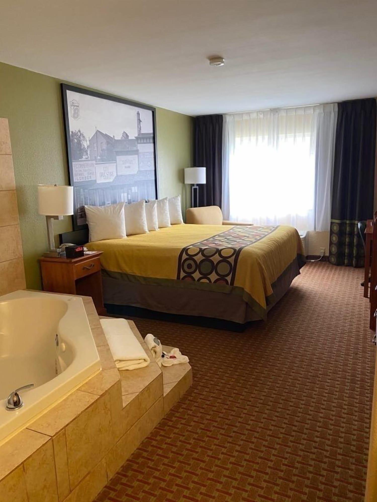 Super 8 By Wyndham Great Bend Hotel Ngoại thất bức ảnh